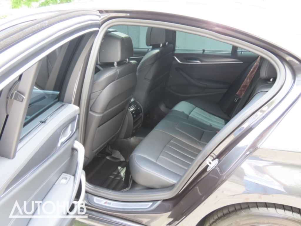 BMW 5-Series — photo 15