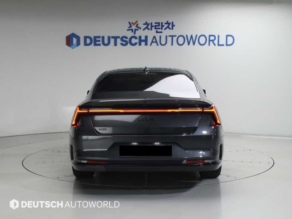 Kia K8 — photo 04