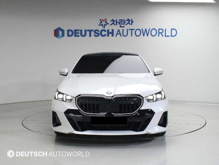 BMW 5-Series — photo 03