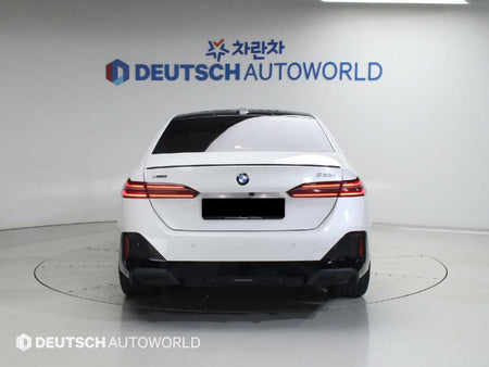 BMW 5-Series — photo 04