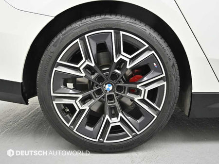 BMW 5-Series — photo 05