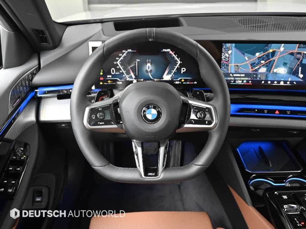 BMW 5-Series — photo 13