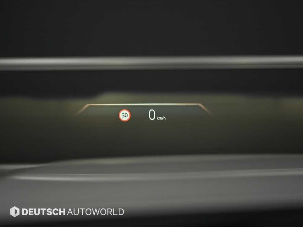 BMW 5-Series — photo 17