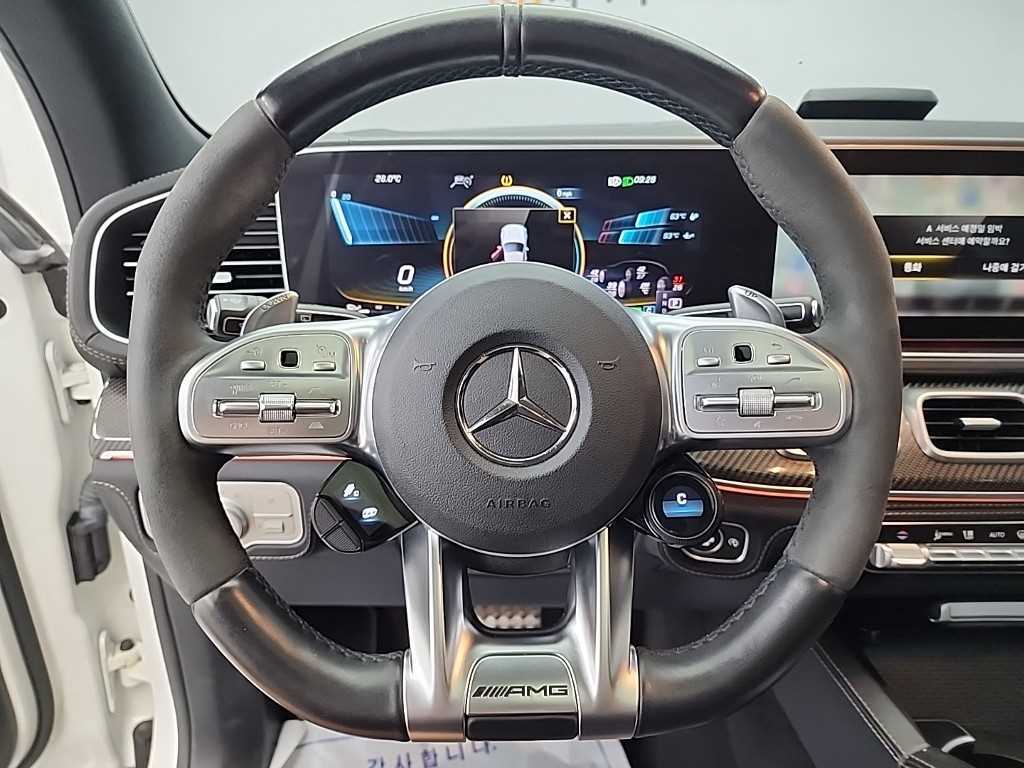 Mercedes-Benz GLE-Class — photo 09