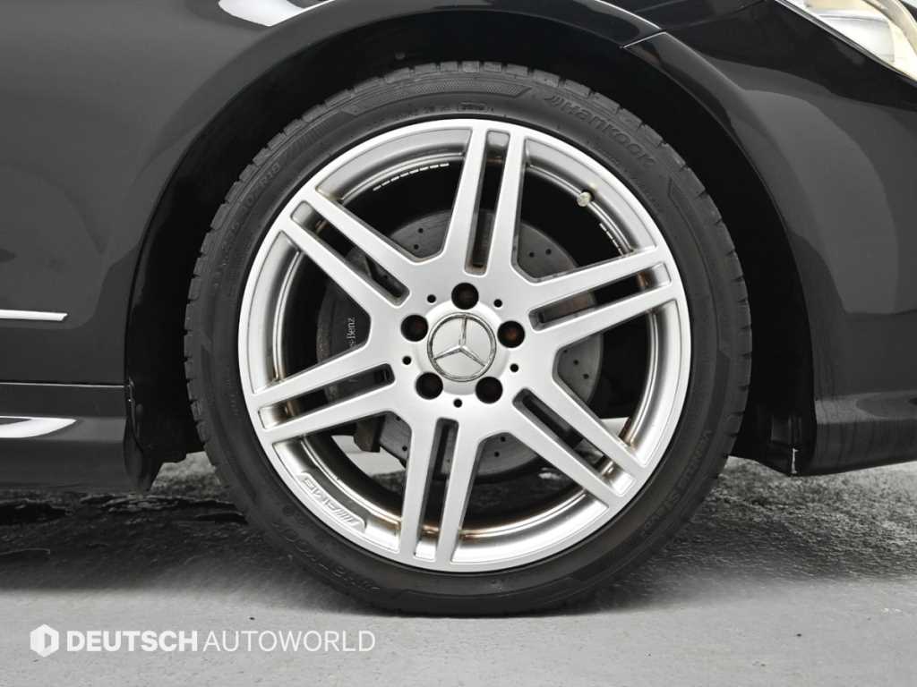 Mercedes-Benz E-Class — photo 05