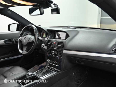 Mercedes-Benz E-Class — photo 07