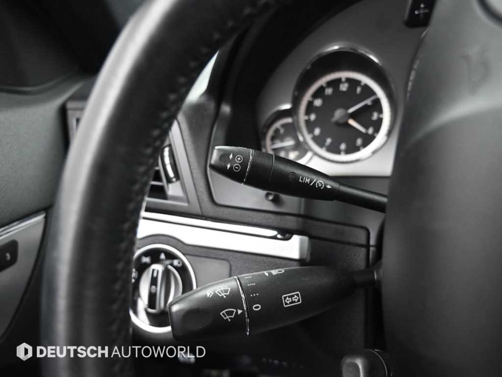 Mercedes-Benz E-Class — photo 17