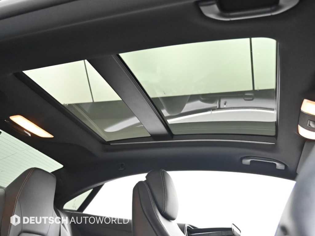 Mercedes-Benz E-Class — photo 18