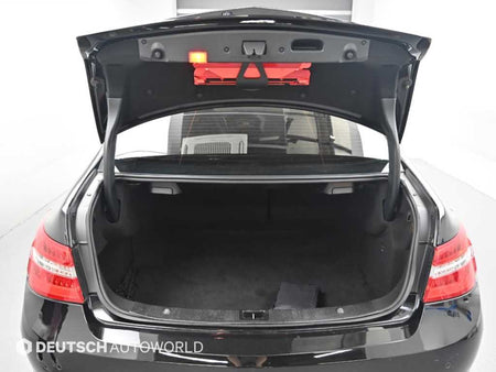 Mercedes-Benz E-Class — photo 19