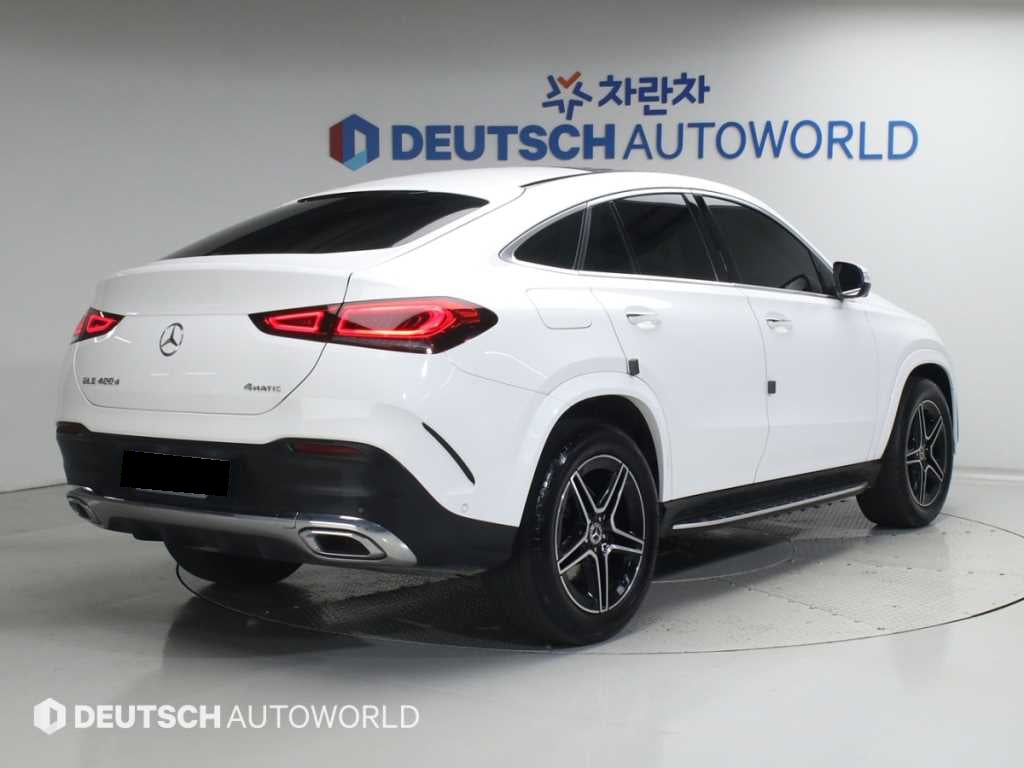 Mercedes-Benz GLE-Class — photo 02