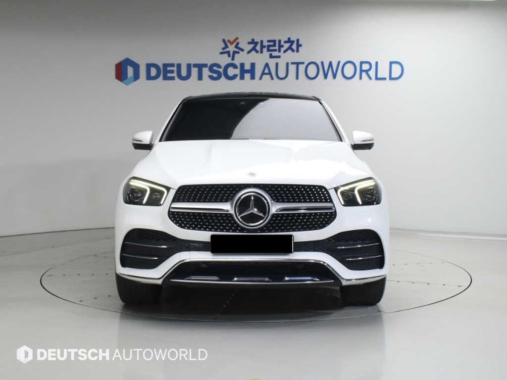 Mercedes-Benz GLE-Class — photo 03