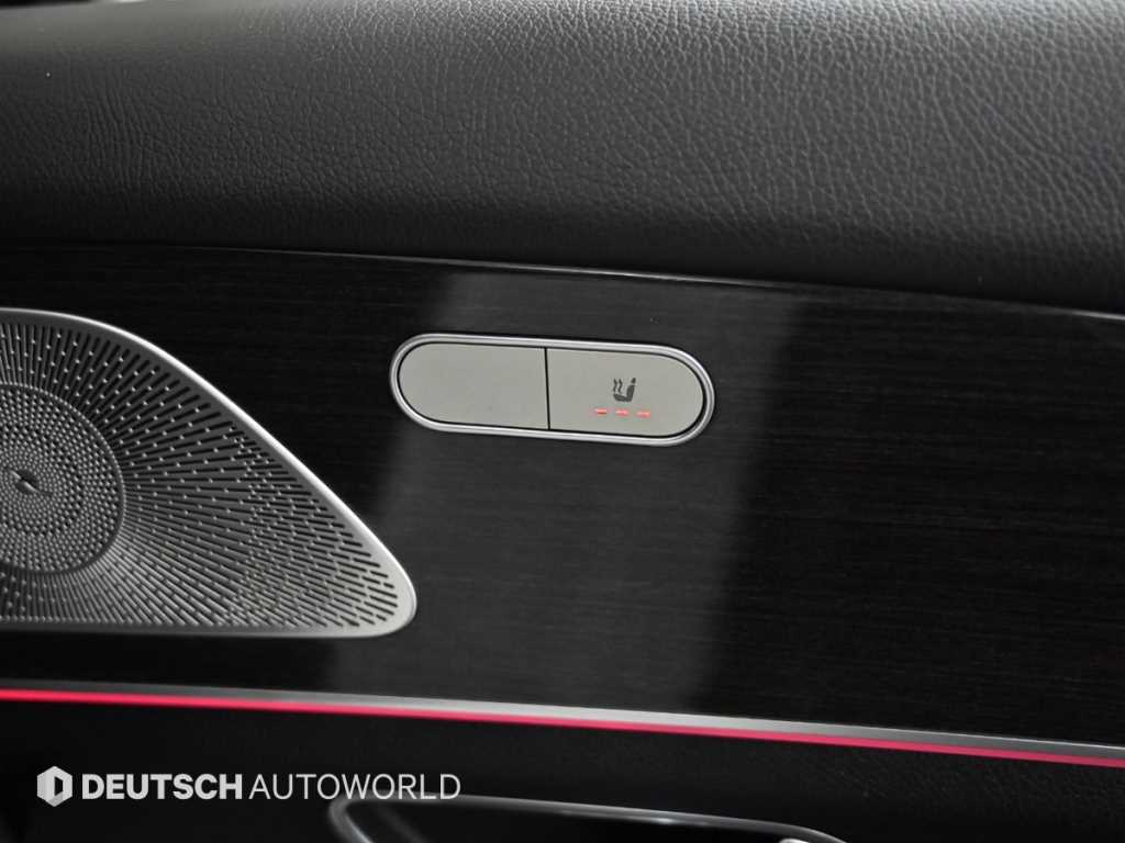Mercedes-Benz GLE-Class — photo 16