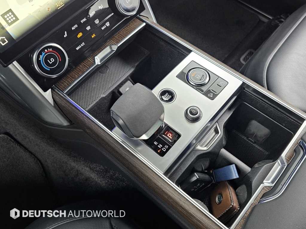 Land Rover Range Rover — photo 09