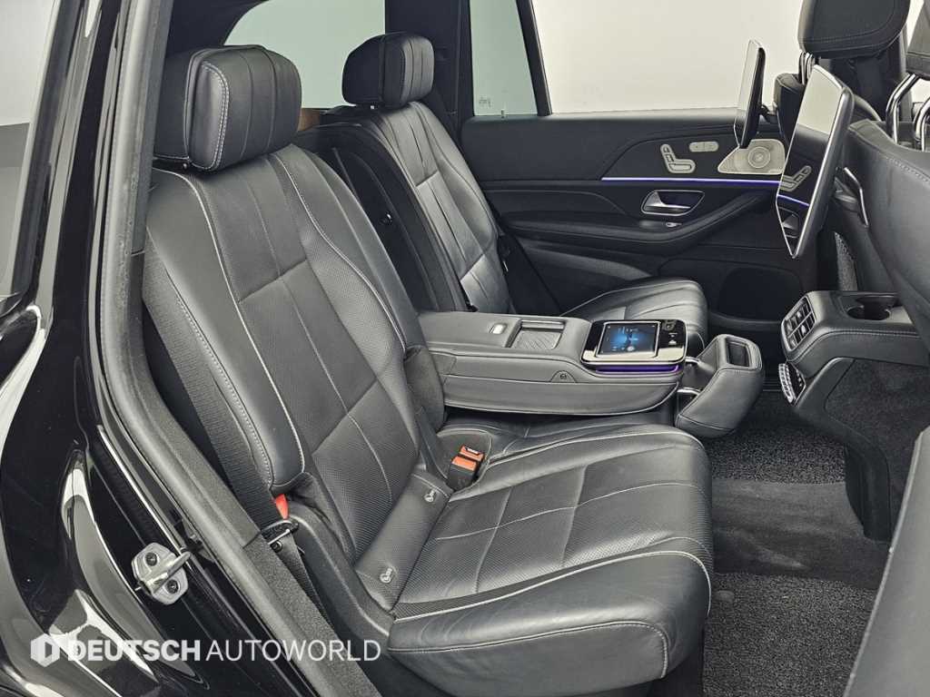 Mercedes-Benz GLS-Class — photo 12