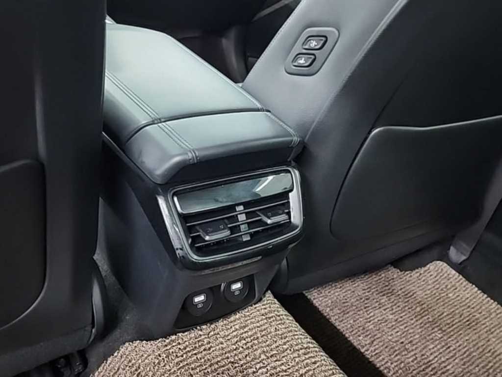 Kia K8 — photo 13