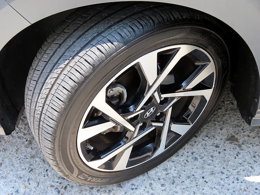 Hyundai Kona — photo 20