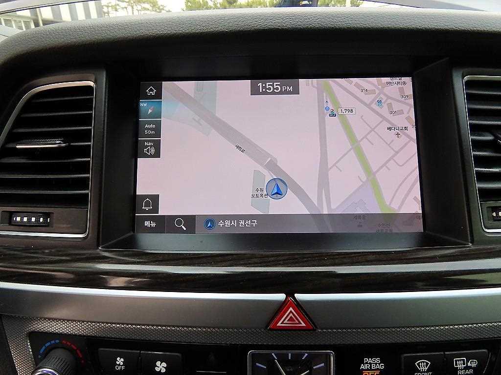 Genesis G80 — photo 13