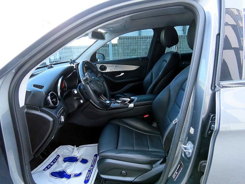 Mercedes-Benz GLC-Class — photo 05