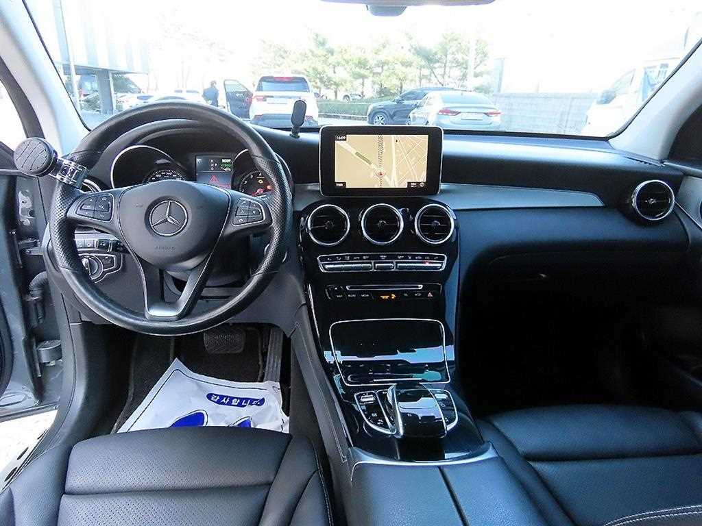 Mercedes-Benz GLC-Class — photo 07