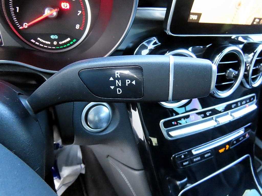 Mercedes-Benz GLC-Class — photo 11