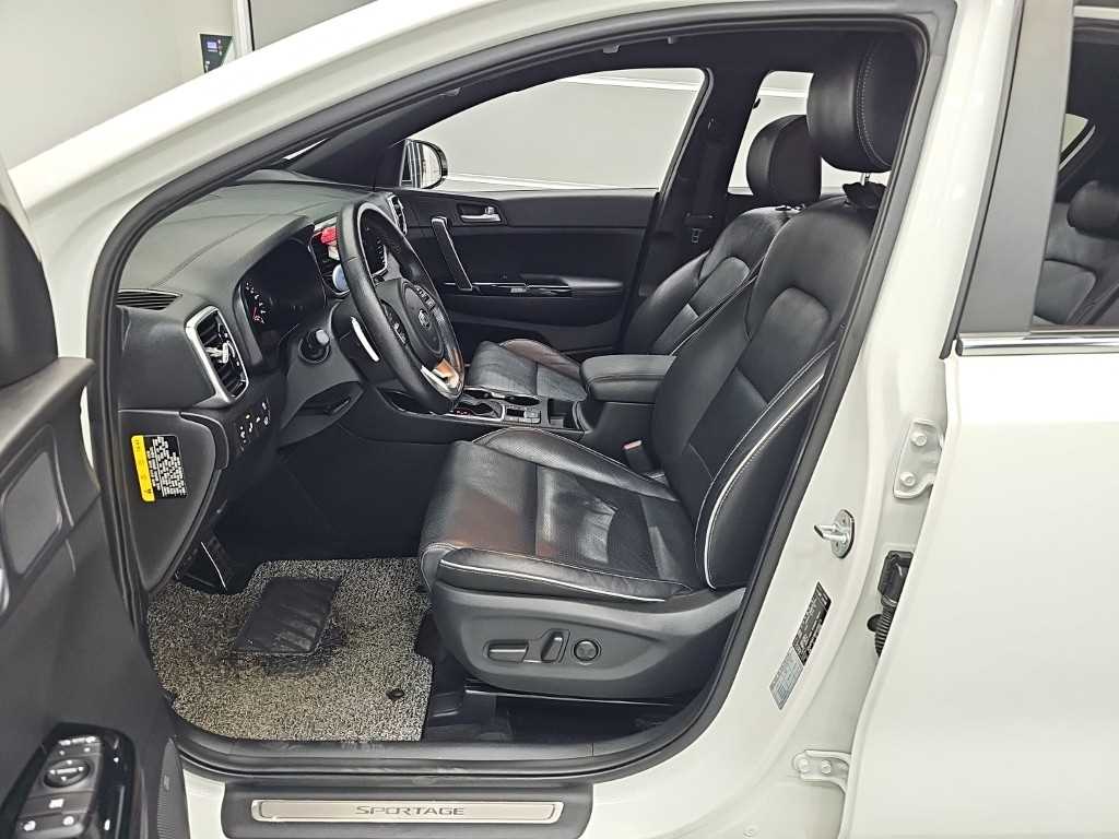 Kia Sportage — photo 11