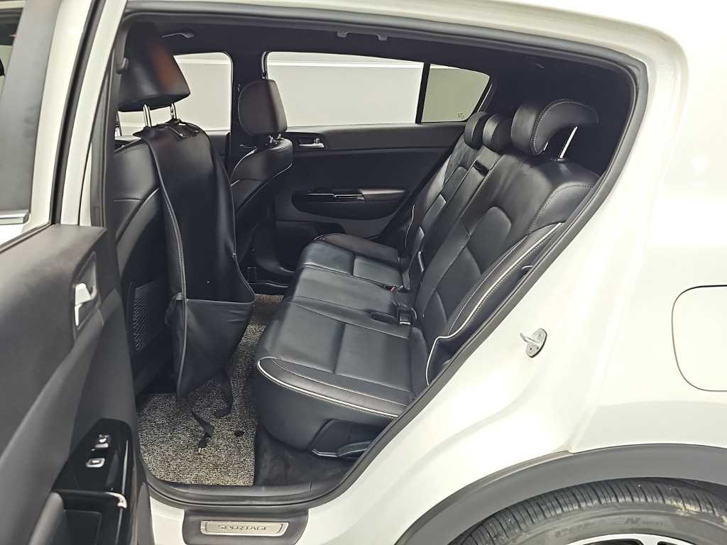 Kia Sportage — photo 12