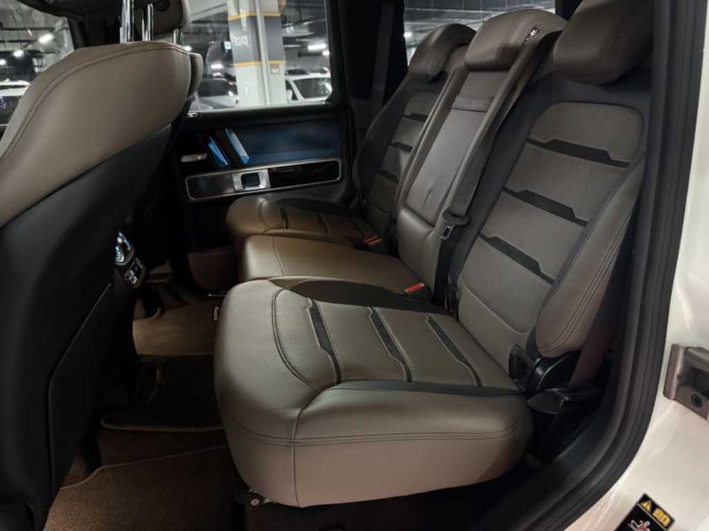 Mercedes-Benz G-Class — photo 09