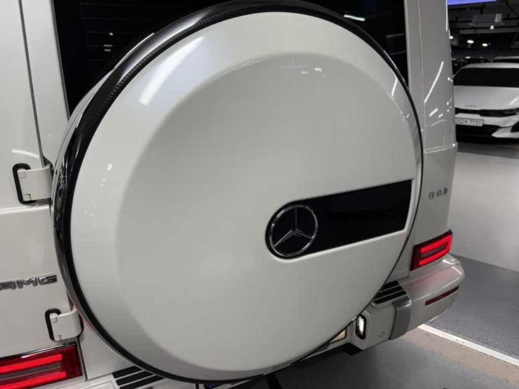 Mercedes-Benz G-Class — photo 19
