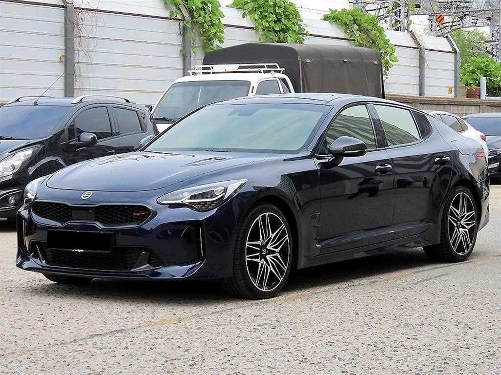 Kia Stinger — photo 02