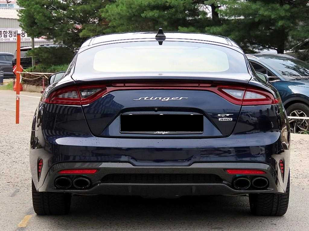 Kia Stinger — photo 04