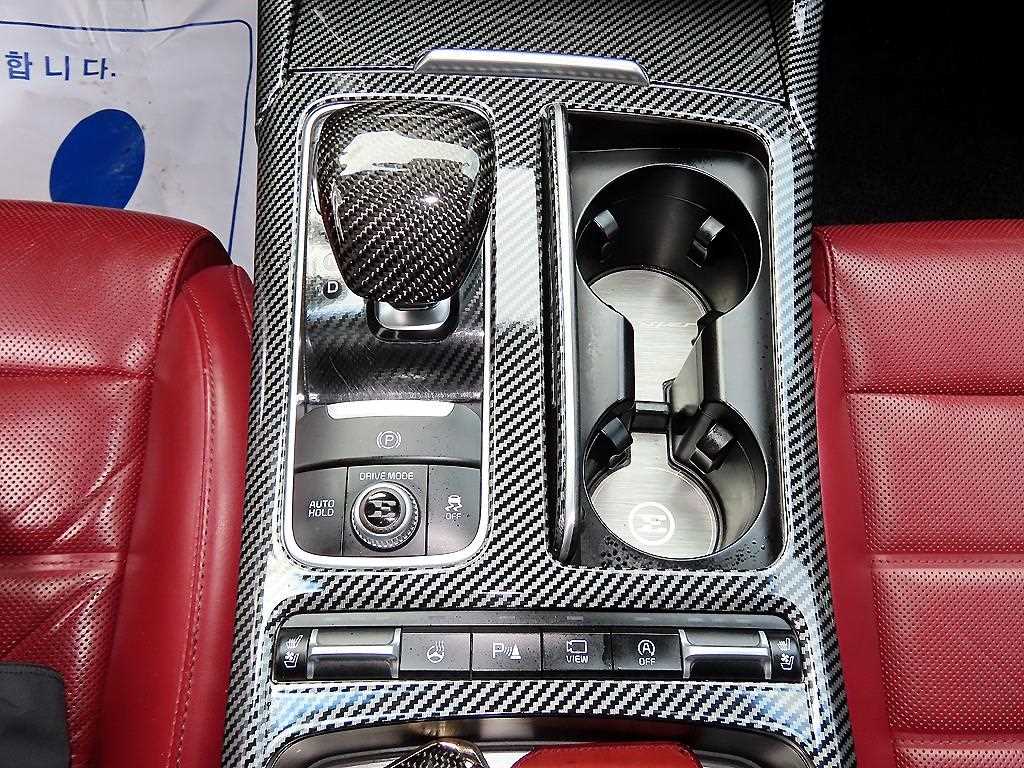 Kia Stinger — photo 11