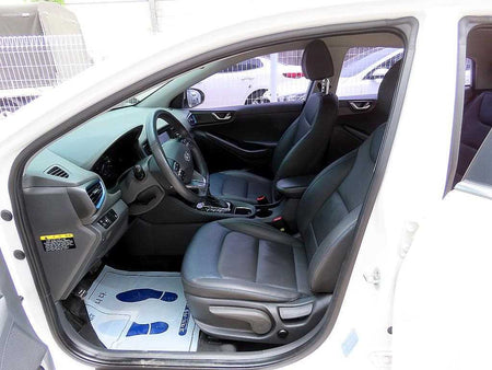 Hyundai Ioniq — photo 05