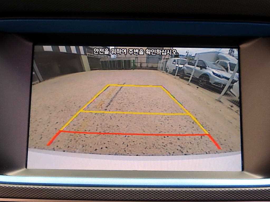 Hyundai Ioniq — photo 15