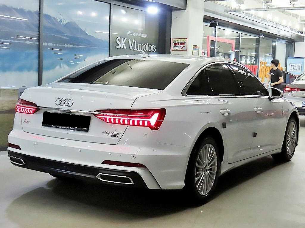 Audi A6 — photo 04
