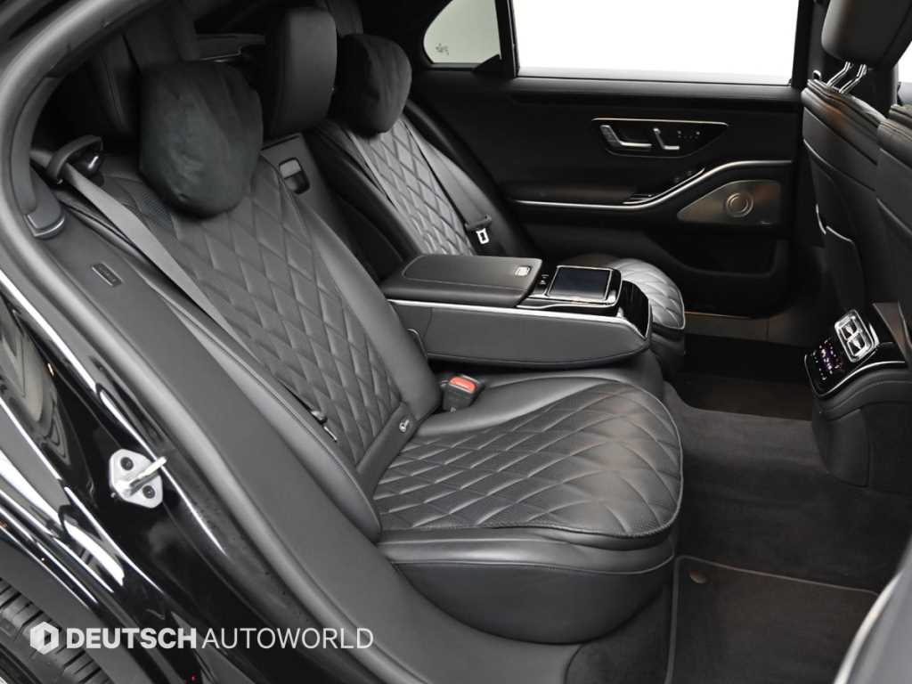 Mercedes-Benz S-Class — photo 12