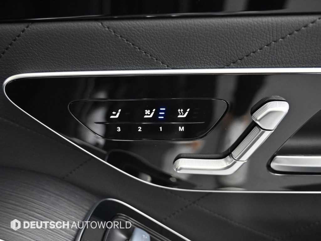 Mercedes-Benz S-Class — photo 16