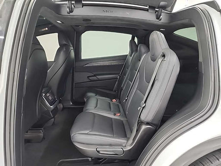 Tesla Model X — photo 12
