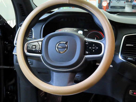 Volvo XC90 — photo 08