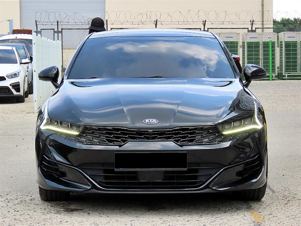 Kia K5 — photo 01