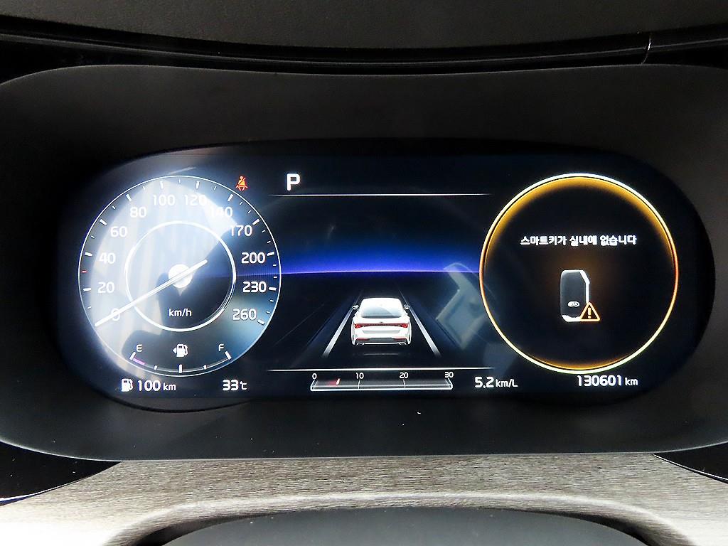 Kia K5 — photo 09