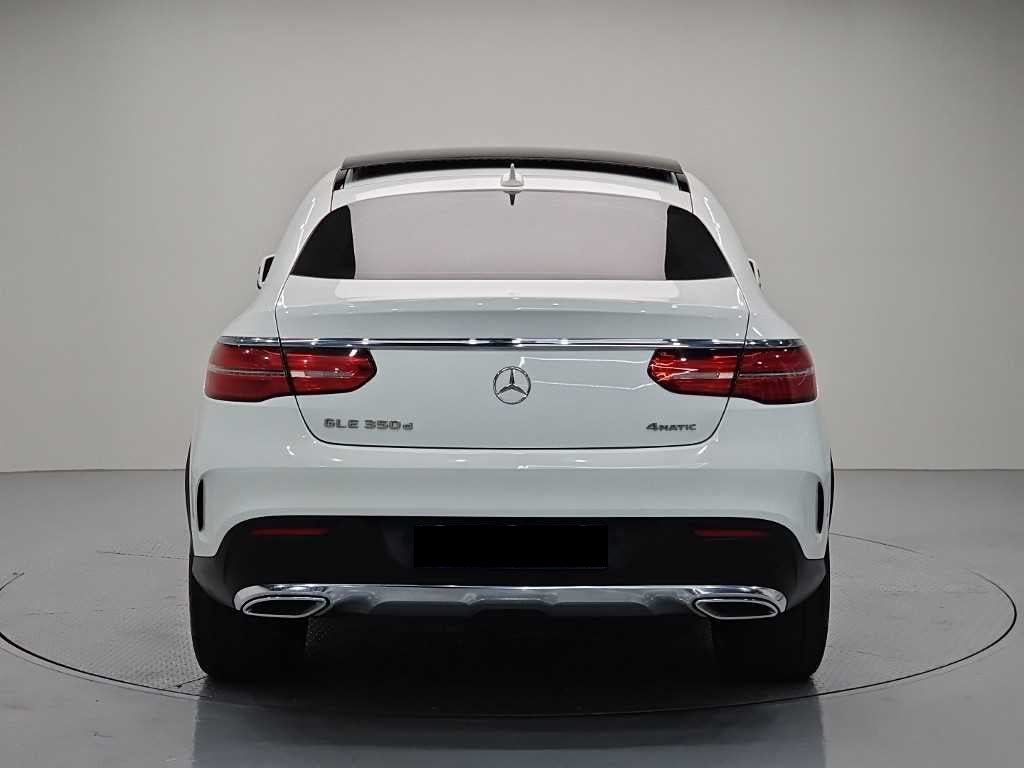 Mercedes-Benz GLE-Class — photo 03