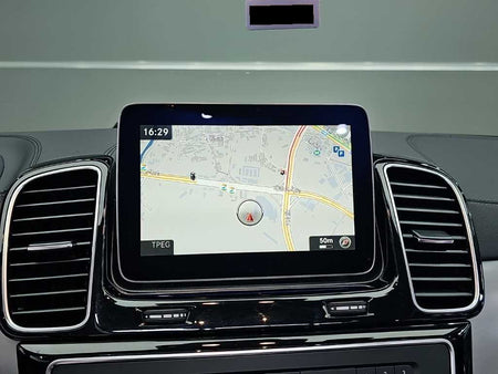 Mercedes-Benz GLE-Class — photo 16