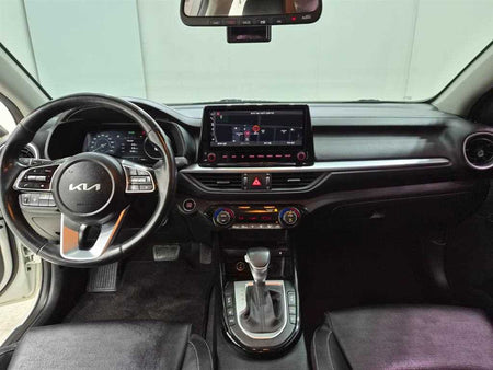 Kia K3 — photo 07