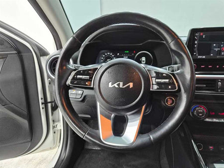 Kia K3 — photo 08