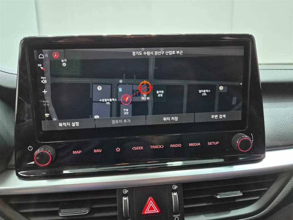 Kia K3 — photo 14