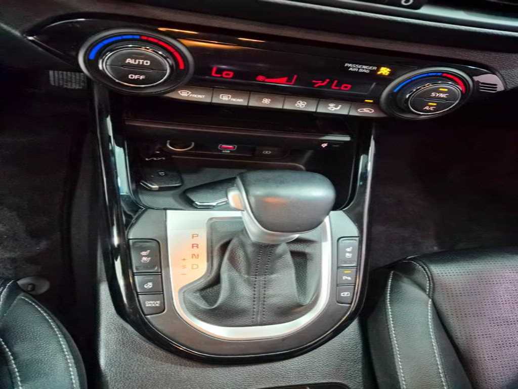 Kia K3 — photo 16