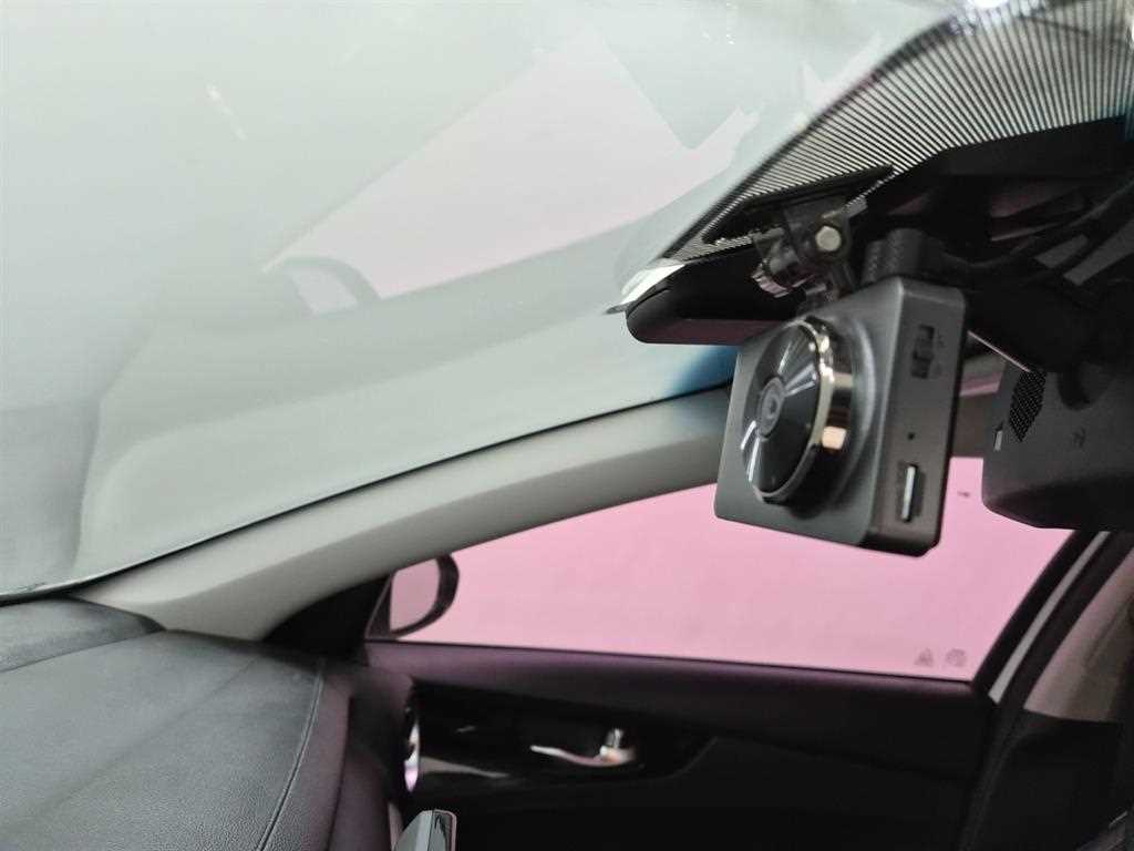 Kia K3 — photo 17
