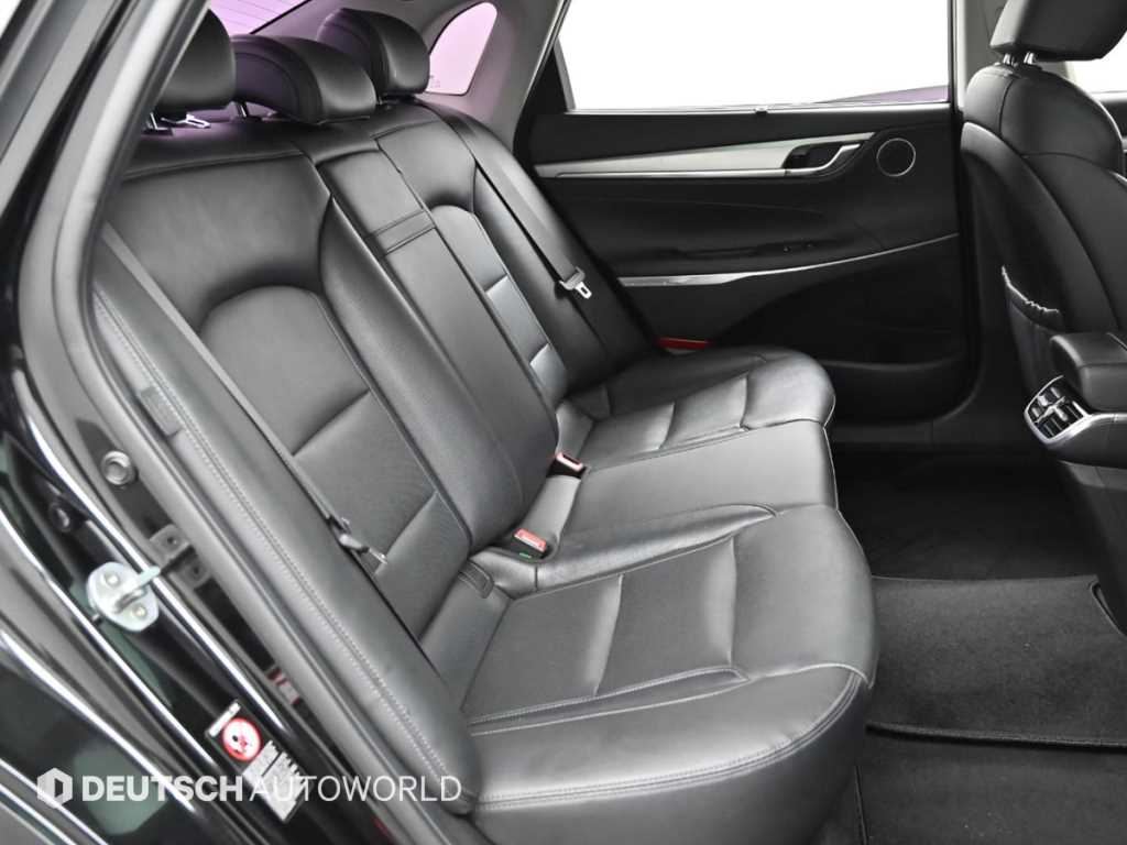 Hyundai Grandeur — photo 17