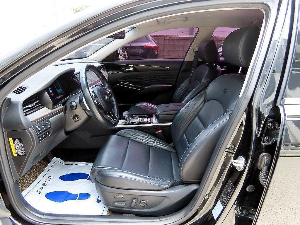 Kia K7 — photo 05