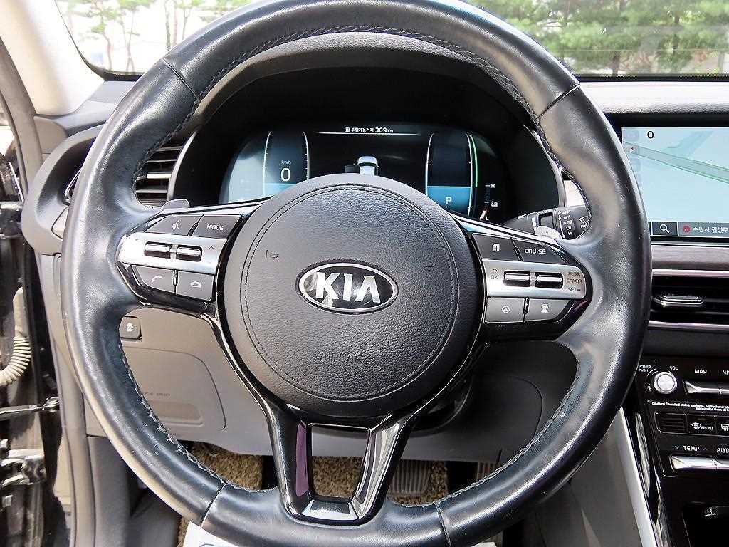 Kia K7 — photo 08